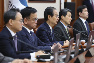 المعارضة في كوريا الجنوبية تعلن عن نيتها اتخاذ خطوات لعزل الرئيس المؤقت