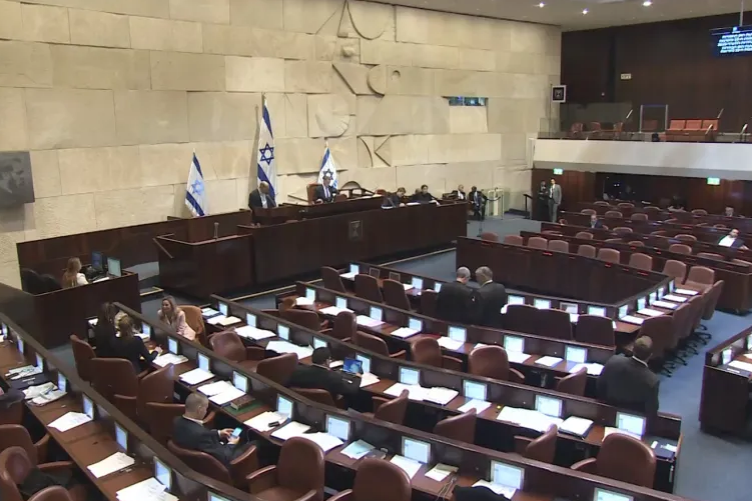 الكنيست يقر تمديد حالة الطوارئ في إسرائيل لعام إضافي