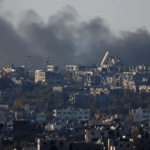 عشرات الشهداء والمصابين في قصف جوي إسرائيلي على غزة