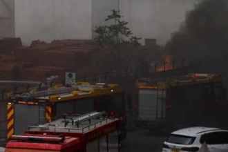 مصرع 8 أشخاص وإصابة 15 آخرين في حريق بسوق في شمال الصين