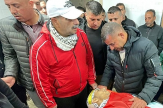 آلاف من أهالي نابلس يشاركون في تشييع الشهيد محمد عامر بمخيم بلاطة