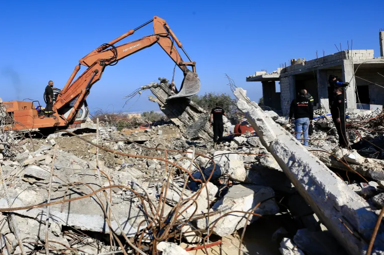 الاحتلال الإسرائيلي يواصل خروقاته ويستهدف المنازل في جنوب لبنان