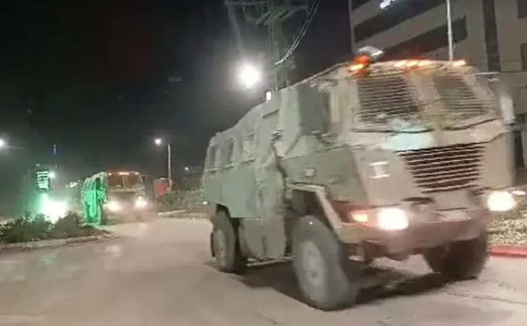 قوات الاحتلال تعتقل شابين من مدينة طولكرم