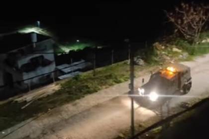 اعتقال مواطنة من بلدة بيت عوا