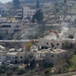 قوات الاحتلال تقوم بهدم منزل في تقوع شرق بيت لحم