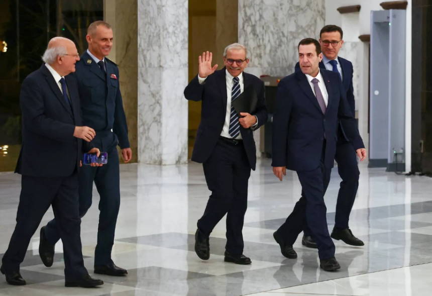 الحكومة اللبنانية تعقد أولى جلساتها في بعبدا