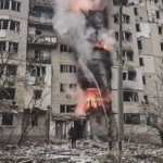 مقتل شخصين وإصابة 28 في قصف جديد على خاركيف الأوكرانية